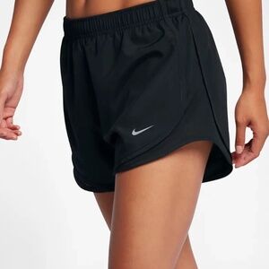 Nike Shorts DRI-Fit Technology 5” Small NWT